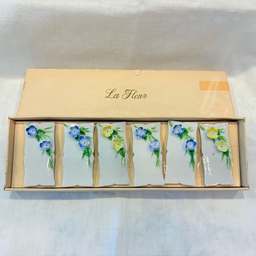 Vintage Set Of 6 Porcelain Raised Flower Table Setting Place Cards Made In Japan